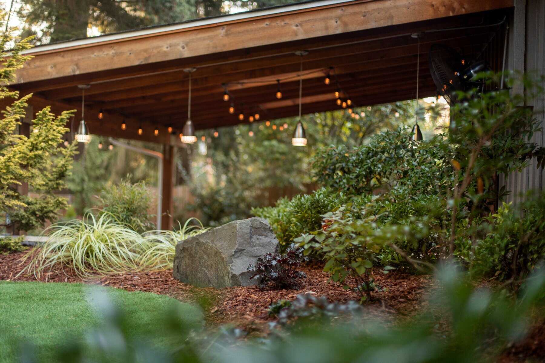 Commercial property landscaping in Tacoma